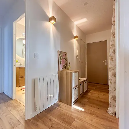 Lumineux 2 Chambres, Loggia, Place De Parking *